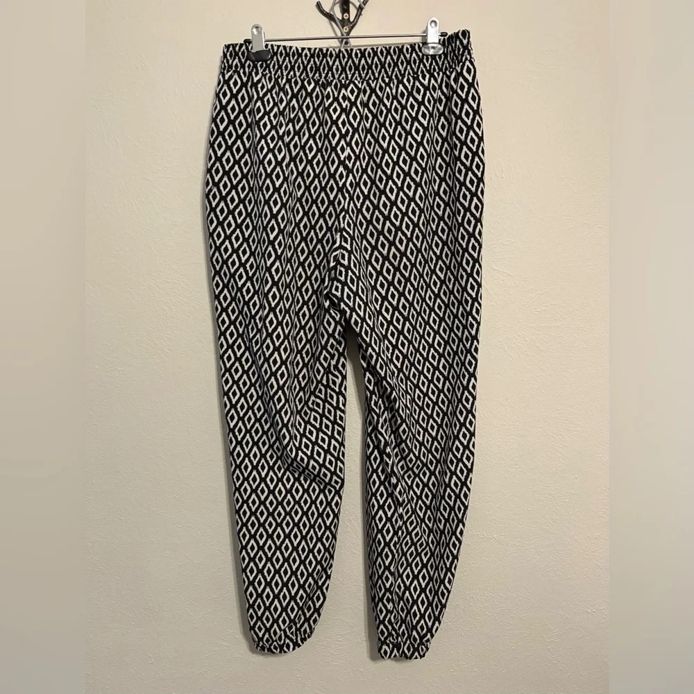 Black and White Geometric Joggers